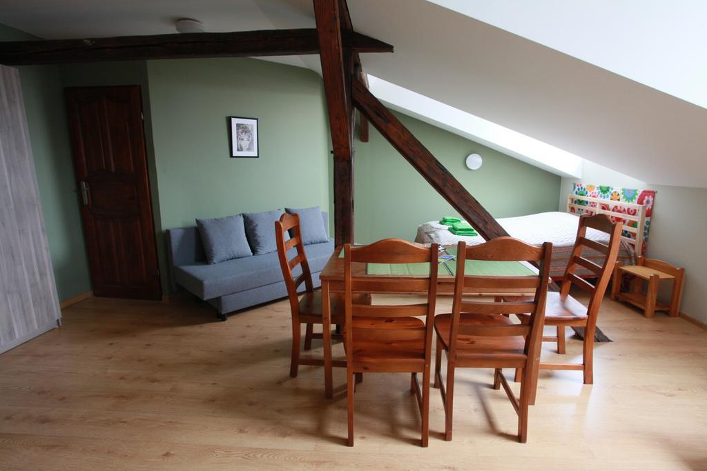 Sunny Apartment *